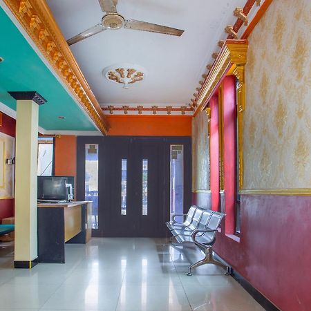 Spot On 2473 Buana Jaya Guest House سيلاكاب المظهر الخارجي الصورة