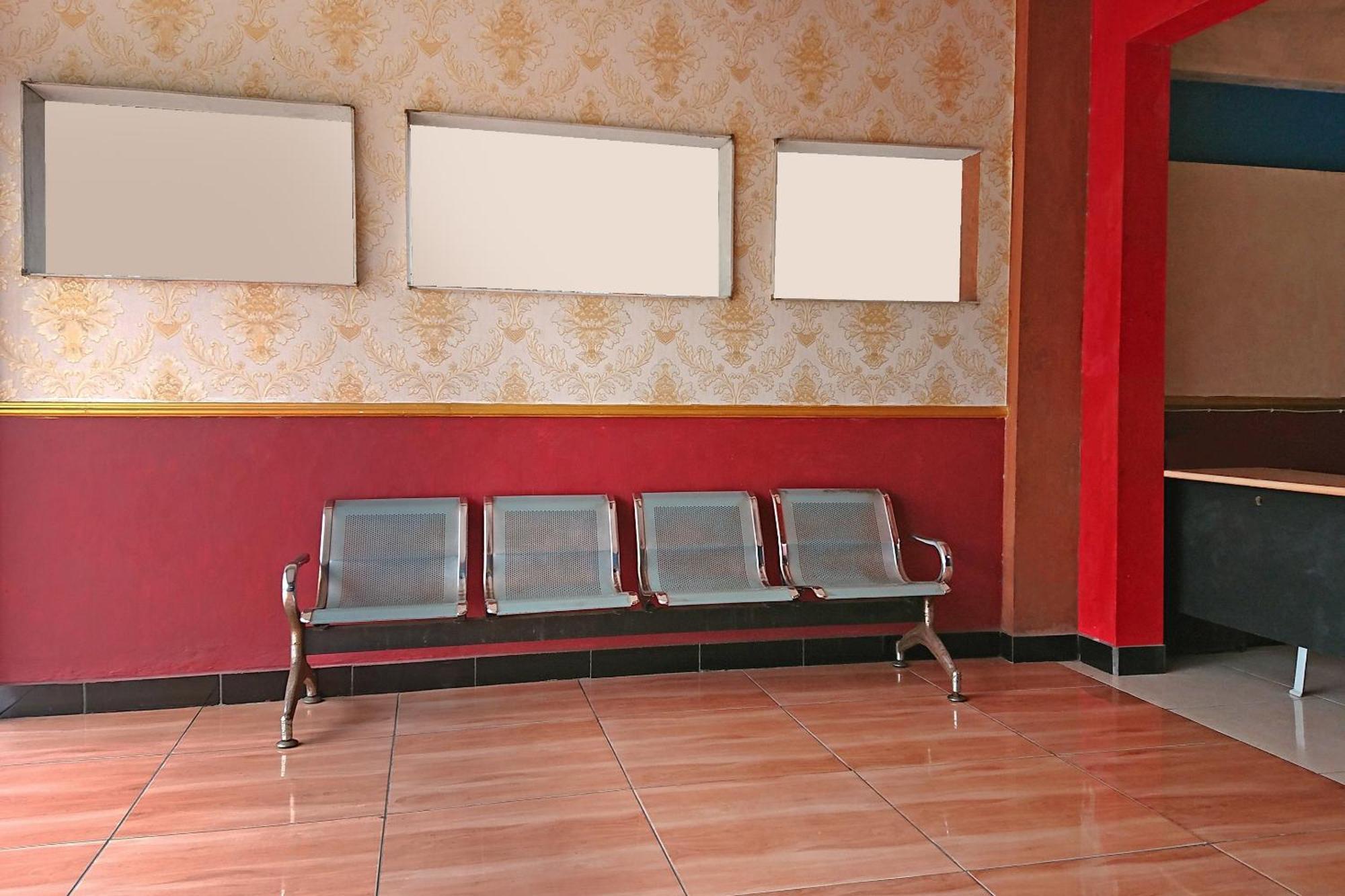 Spot On 2473 Buana Jaya Guest House سيلاكاب المظهر الخارجي الصورة